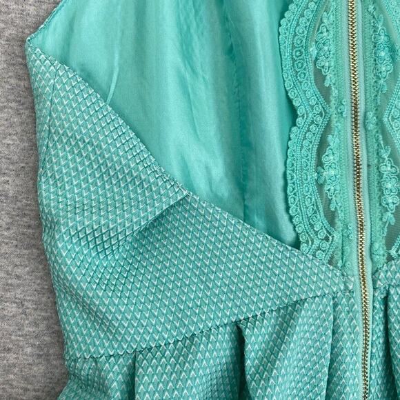 The Clothing Co Dress Womens Medium Green Halter Open Back Beaded Lace Zipper - Picture 6 of 15